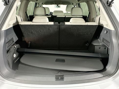 Used 2018 Volkswagen Tiguan SE FWD image 29