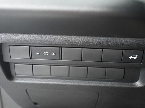 Used 2025 Mitsubishi Outlander SE FWD image 15