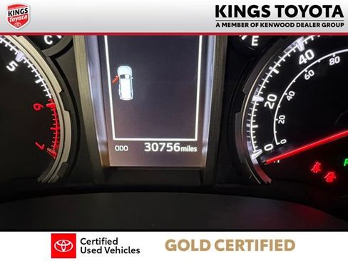 Used 2022 Toyota 4Runner Limited AWD/4WD image 27