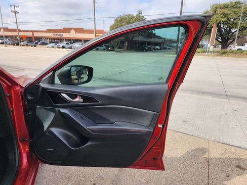 Used 2016 MAZDA MAZDA3 i Grand Touring image 14