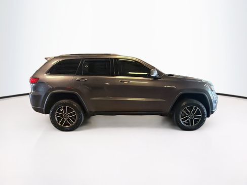 Used 2018 Jeep Grand Cherokee Trailhawk AWD/4WD image 10