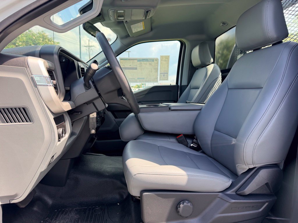 New 2025 Ford F350 XL AWD/4WD image 13