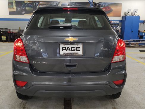 Used 2019 Chevrolet Trax LS image 24