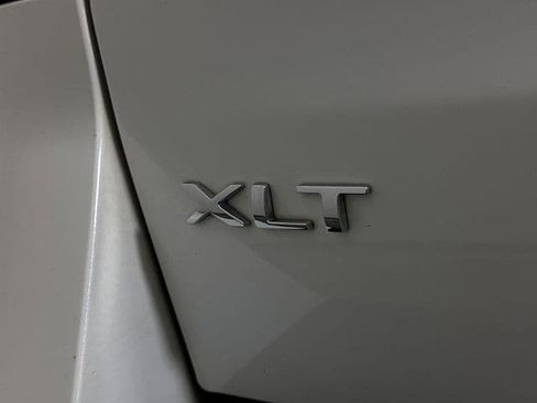 Used 2024 Ford Expedition XLT AWD/4WD image 33