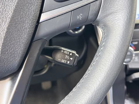 Used 2017 Toyota Camry XLE FWD image 42