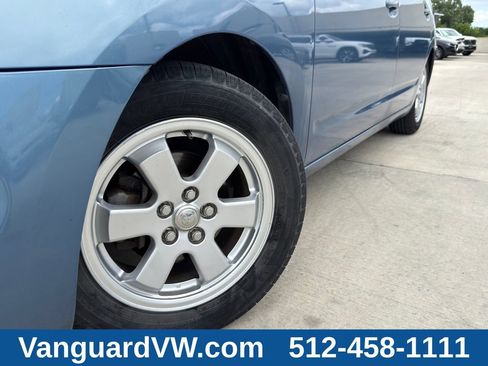Used 2005 Toyota Prius FWD image 6