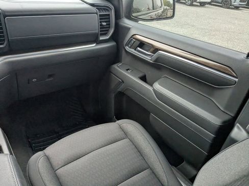 Used 2024 Chevrolet Silverado 1500 LT AWD/4WD image 17