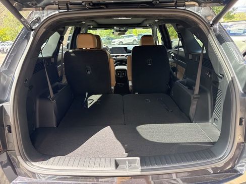 New 2026 Kia Sorento SX Prestige w/ Olive Brown Leather Package image 11