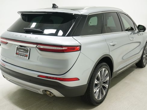 Used 2021 Lincoln Corsair Reserve FWD image 4
