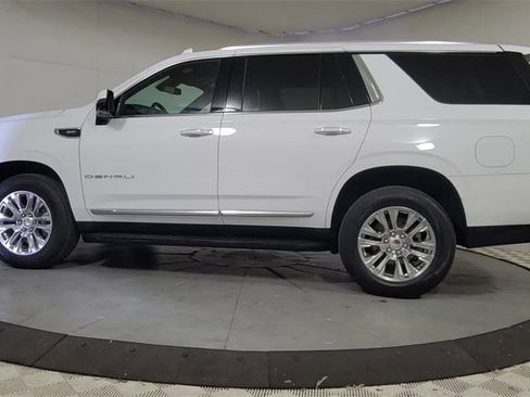Used 2023 GMC Yukon Denali image 5