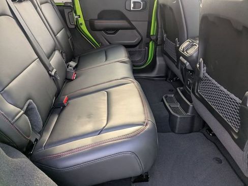 New 2025 Jeep Wrangler Unlimited Rubicon w/ XTREMEE 35" Tire Package image 29