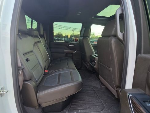 Used 2021 GMC Sierra 2500 Denali w/ Denali Ultimate Package image 12