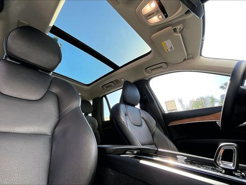 Used 2025 Volvo XC90 B6 Plus w/ Protection Package Premier AWD/4WD image 21