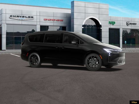 New 2027 Chrysler Pacifica Limited AWD/4WD image 10