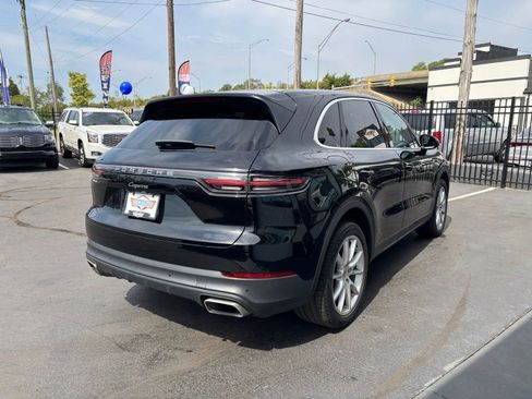 Used 2019 Porsche Cayenne image 11