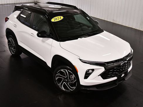 Used 2024 Chevrolet TrailBlazer RS w/ Convenience Package AWD/4WD image 12
