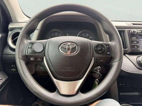 Used 2017 Toyota RAV4 LE w/ Carpet Mat Package FWD image 27