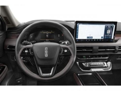 Used 2023 Lincoln Corsair Reserve w/ Equipment Group 201A image 10