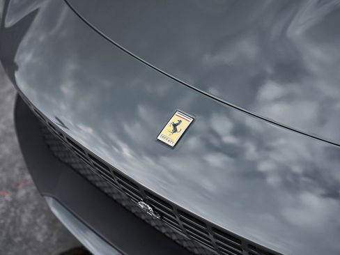 Used 2024 Ferrari Roma image 9