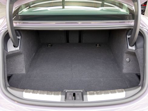 Used 2025 Porsche Taycan RWD image 49