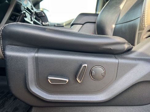 Used 2017 Ford F150 Raptor image 11