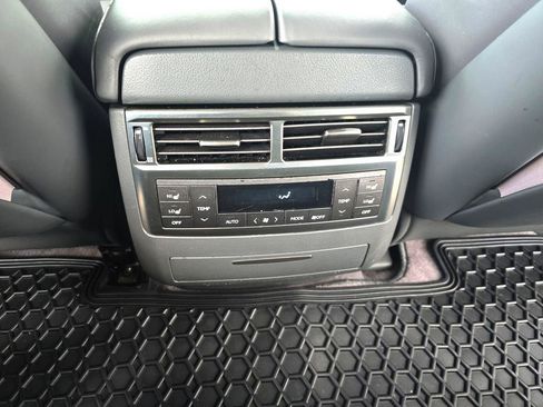 Used 2010 Lexus LX 570 4WD image 24