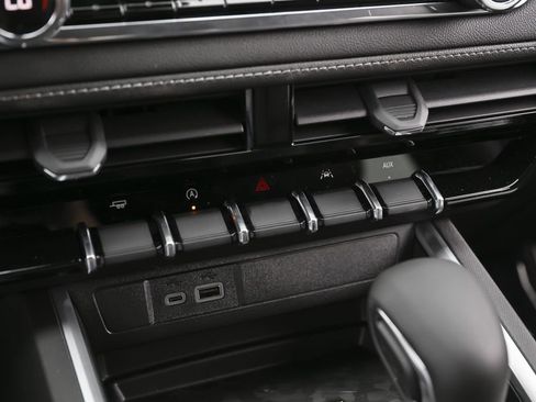 New 2026 Chevrolet Colorado LT w/ LT Convenience Package RWD image 27