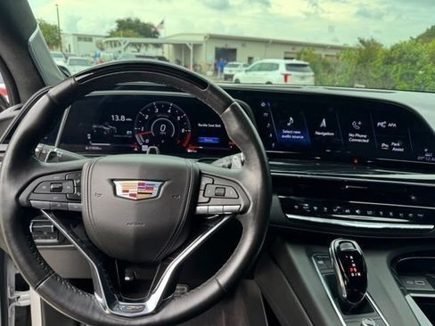 Certified 2023 Cadillac Escalade V w/ LPO, ONYX Package AWD/4WD image 17