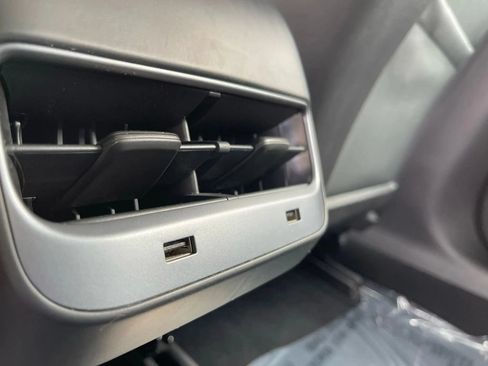 Used 2020 Tesla Model 3 Standard Range Plus RWD image 36