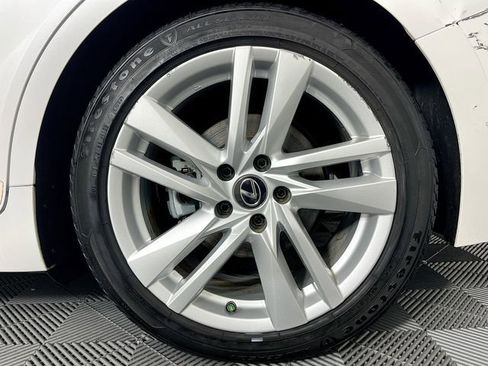 Used 2023 Lexus IS 300 300 image 10