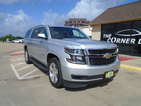 Used 2015 Chevrolet Suburban LT w/ Texas Edition RWD image 1