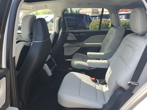 New 2026 Lincoln Aviator Reserve AWD/4WD image 22