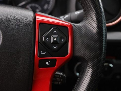 Used 2021 Toyota Tacoma TRD Sport w/ TRD Premium Sport Package AWD/4WD image 13