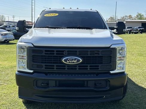 Used 2024 Ford F350 XL image 3
