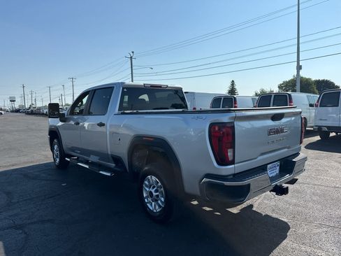 Used 2020 GMC Sierra 2500 4x4 Crew Cab w/ Convenience Package image 3