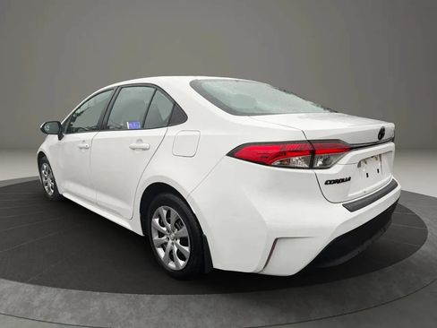 Used 2023 Toyota Corolla LE w/ Carpet Mat Package (TMS) FWD image 7