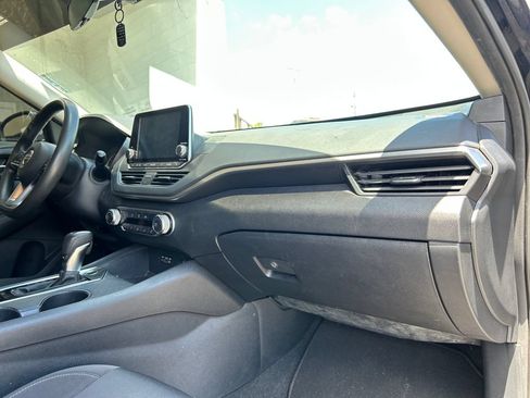 Used 2020 Nissan Altima 2.5 S FWD image 15