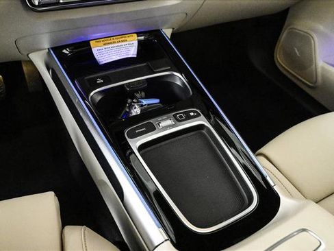 New 2026 Mercedes-Benz GLB 250 4MATIC image 13