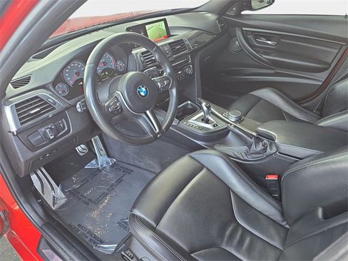 Used 2018 BMW M3 image 18