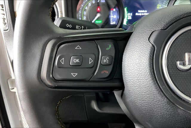 Used 2024 Jeep Wrangler Unlimited w/ LED Headlamp & Fog Lamp Group AWD/4WD image 10