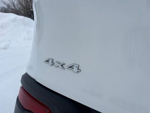 Used 2016 Jeep Cherokee Latitude image 8