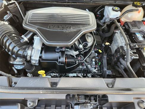 Used 2021 GMC Acadia Denali w/ Denali Technology Package image 33