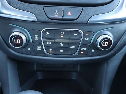 Used 2023 Chevrolet Equinox LT AWD/4WD image 13