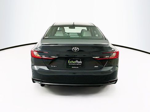 Used 2026 Toyota Camry SE w/ Convenience Package FWD image 7