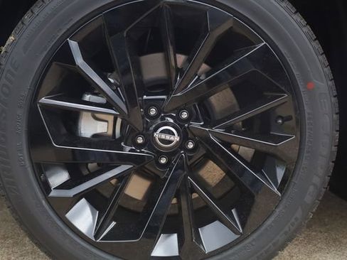 New 2026 Nissan Rogue SL AWD/4WD image 7