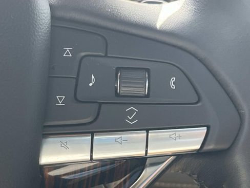 Certified 2023 Cadillac Escalade Premium Luxury AWD/4WD image 38