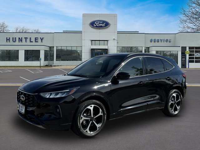 Used 2023 Ford Escape ST-Line Select w/ Tech Pack #2 AWD/4WD image 1