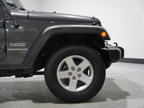 Used 2017 Jeep Wrangler Sport w/ Quick Order Package 24S image 7