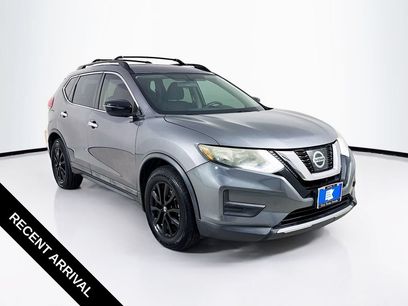 Used 2017 Nissan Rogue SV w/ Midnight Edition