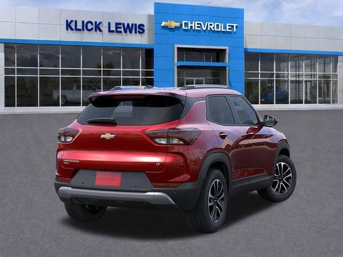 New 2026 Chevrolet TrailBlazer LT w/ LT Cold Weather Package AWD/4WD image 4